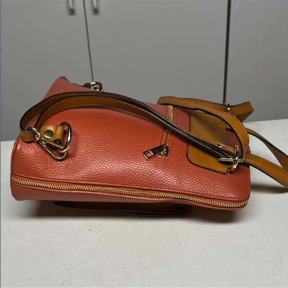 Divina Firenze Pebbled Leather Convertible Backpack Bag main image 9